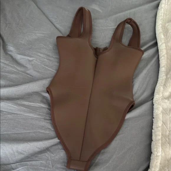 NWT SKIMS Brown One Piece Scuba Swimsuit (XXS Women / M/L Girls ) - Picture 3 of 6